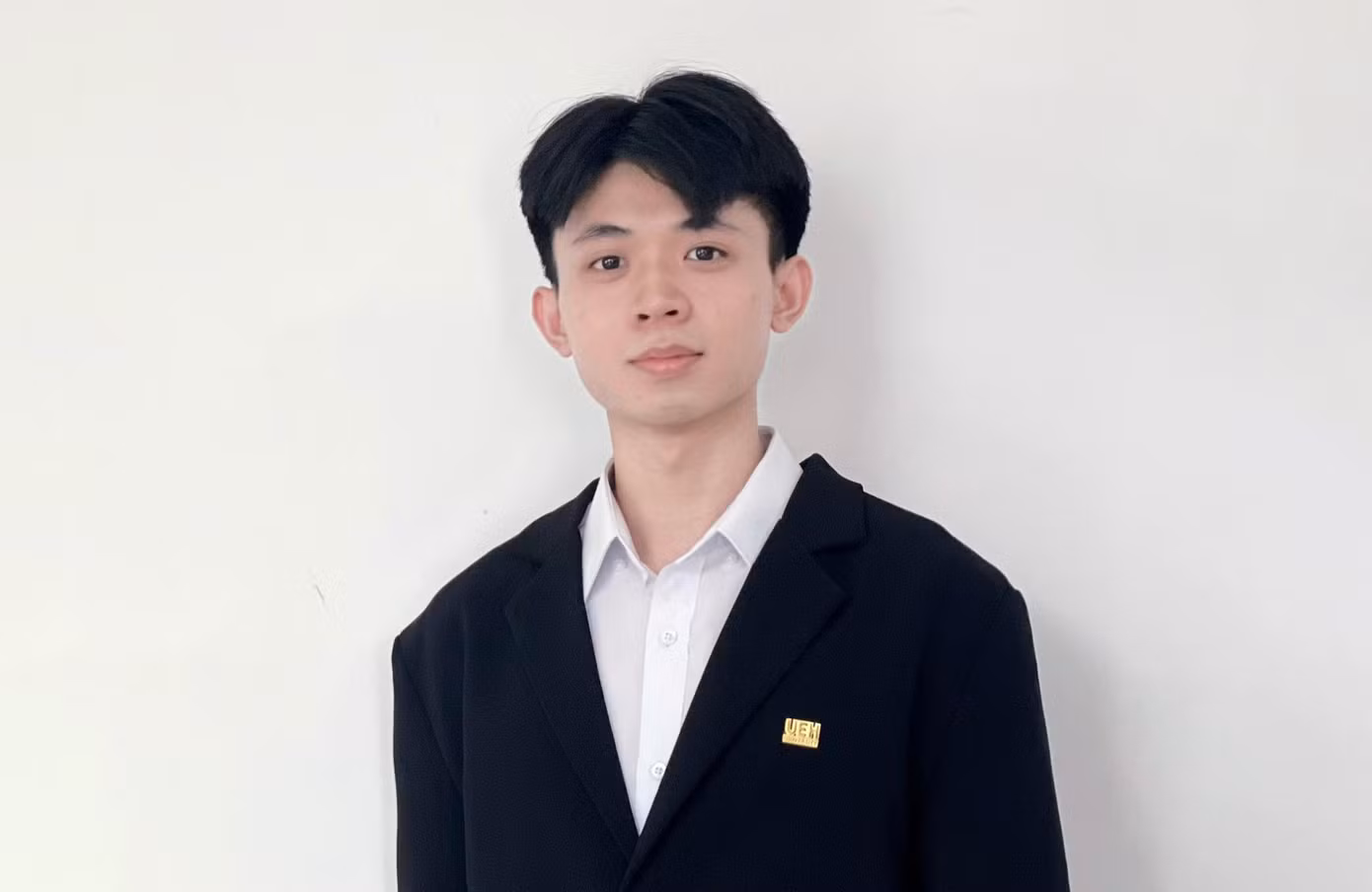 tran-uy-cuong-professional-photoshoot.jpg