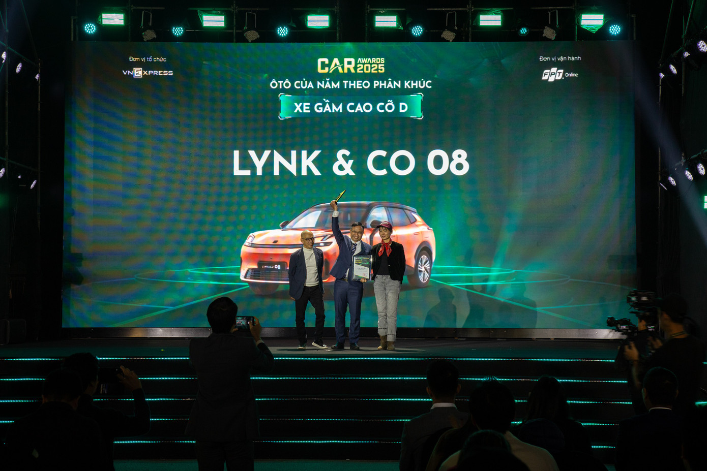lynk-co-08-2.jpg
