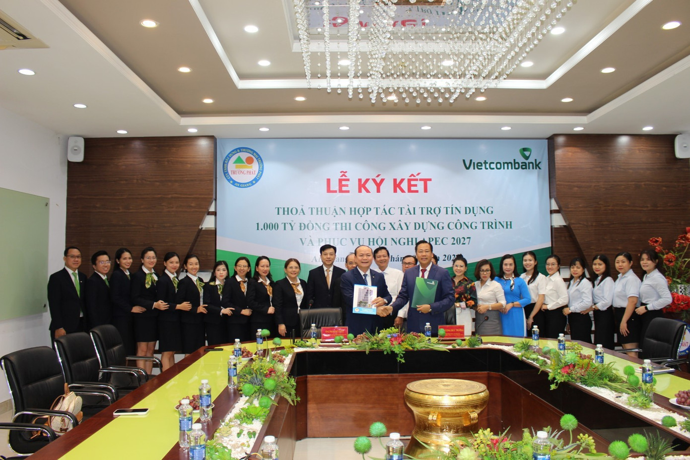 20250828-kgi-dtn-vietcombankkiengiangkyketthoathuanhoptac-2-large.jpg