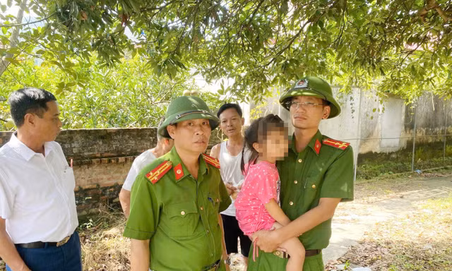 Công an giải cứu cháu H.
