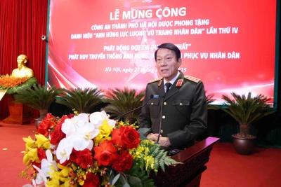 Công an thành phố Hà Nội đón nhận danh hiệu Anh hùng lực lượng vũ trang nhân dân lần thứ 4