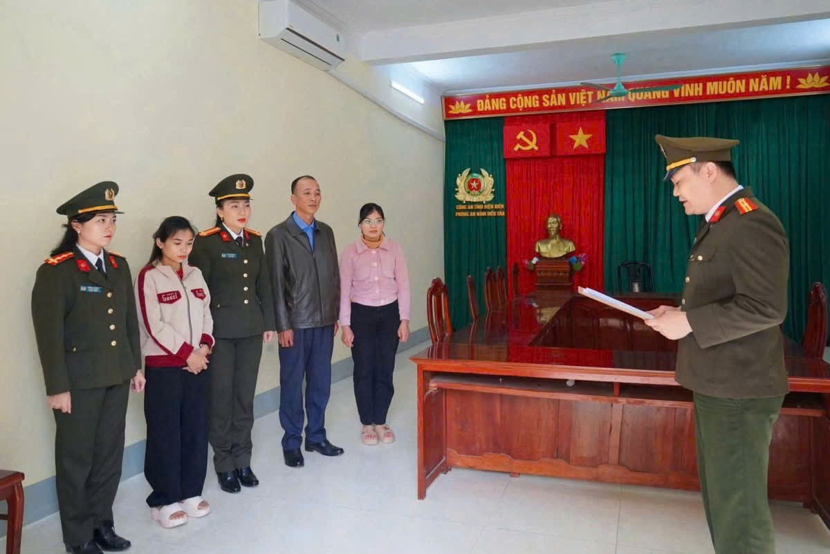 ‘Mượn’ thông tin cá nhân, điện thoại của bạn bè rồi biến họ thành con nợ