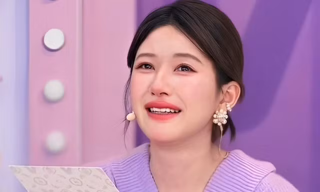 Triệu Lộ Tư đã phải chịu đựng những gì trước khi rời showbiz