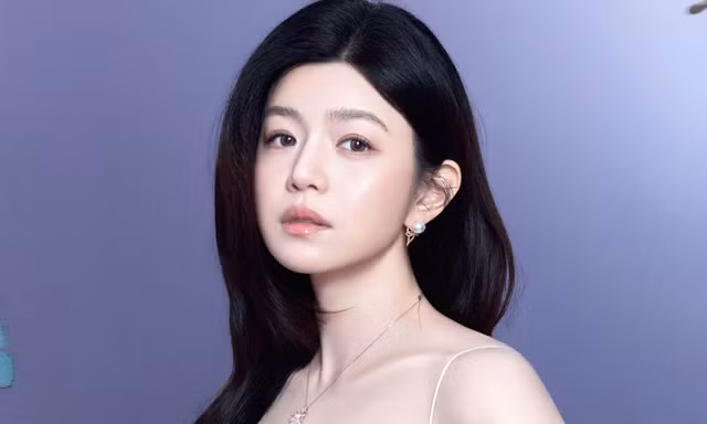 Trần Nghiên Hy bị chỉ trích