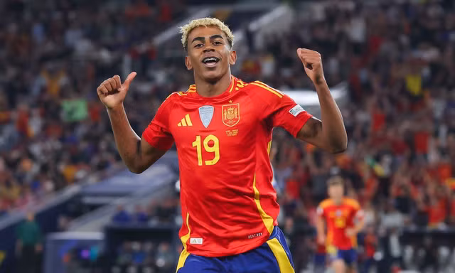 Yamal nghỉ hết mùa vì chấn thương: Barca lao đao, tuyển Tây Ban Nha thấp thỏm