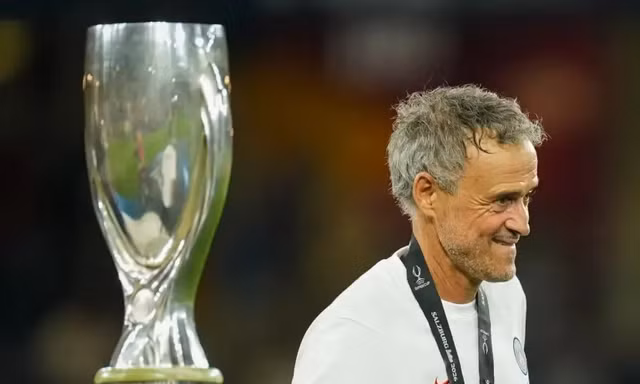 HLV Luis Enrique ra lệnh gì cho PSG sau khi đoạt Siêu Cúp châu Âu 