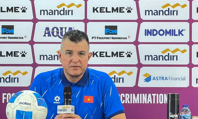 HLV Cristiano Roland chỉ ra bí quyết giúp U17 Việt Nam ngược dòng hạ U17 Australia