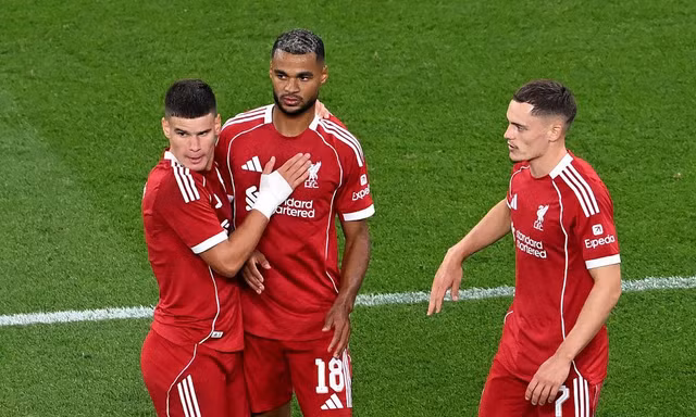 Liverpool thắng cả 2 trận trong vòng... 5 tiếng đồng hồ
