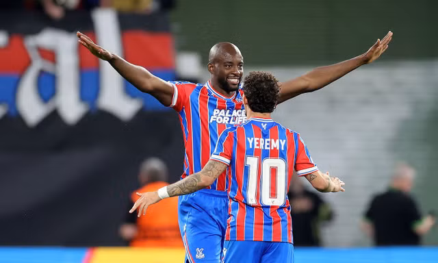 Trực tiếp chung kết Conference League - Crystal Palace 1-0 Vallecano (H2): Mateta ghi bàn