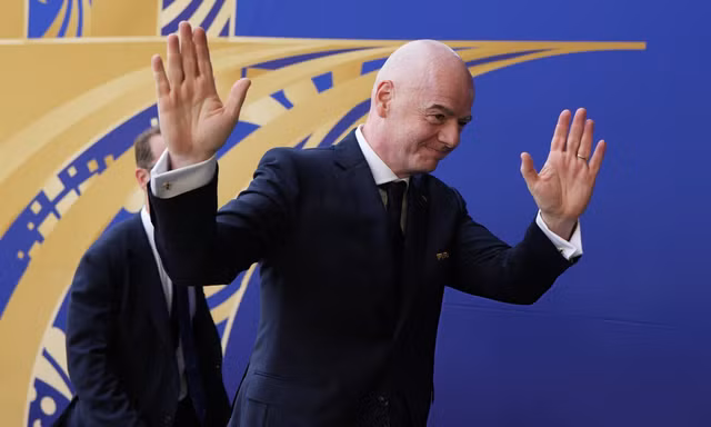 Giữa bão tố, chủ tịch FIFA nhận được sự ủng hộ của 2 Liên đoàn bóng đá ở Đông Nam Á