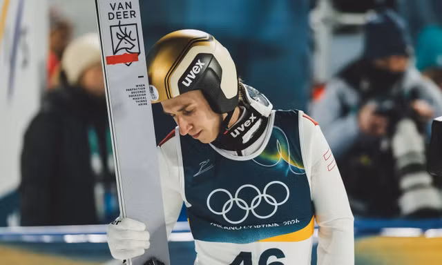 VĐV trượt tuyết tuyển Áo bị loại ở Thế vận hội mùa Đông vì đi giầy rộng hơn 4mm