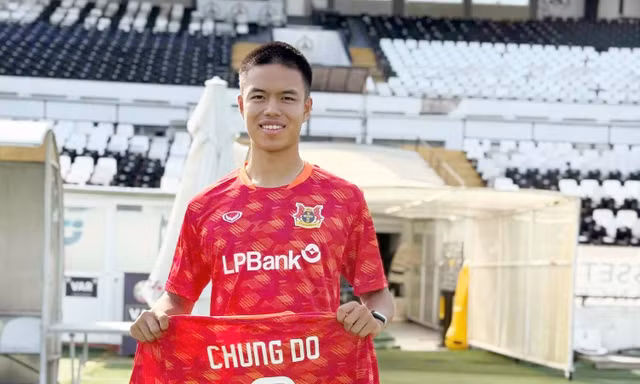 Do Nguyen Chung cập bến Ninh Bình FC: Thương vụ bước ngoặt của bóng đá Việt Nam?