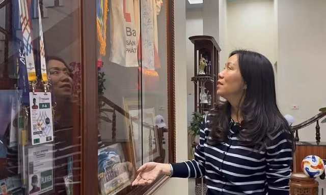 Mẹ tuyển thủ Nhật Minh chờ tin chiến thắng để 'mở hội' mừng U23 Việt Nam 