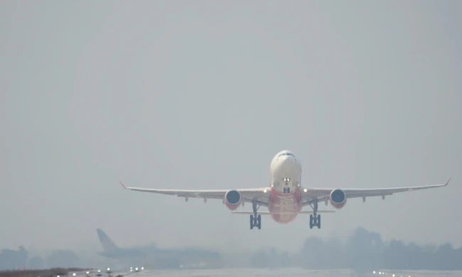 Giải pháp cho máy bay cất - hạ cánh trong sương mù