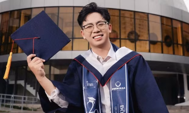 Chọn trải nghiệm thay vì đứng yên, nam sinh Phenikaa cán đích thủ khoa 