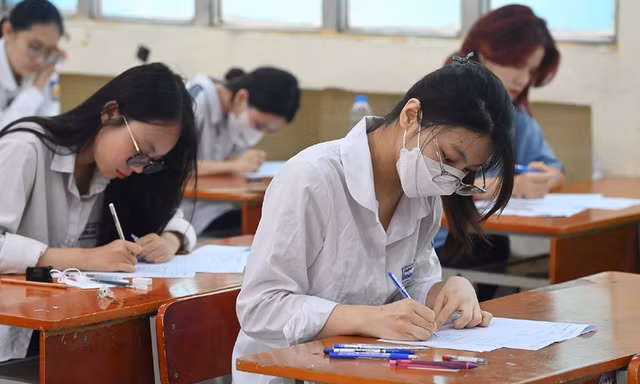 Hào quang IELTS: Cuộc đua bất bình đẳng trong nền giáo dục?