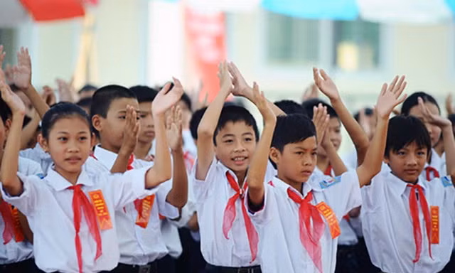 Đối tượng nào được miễn học phí năm học 2025-2026?