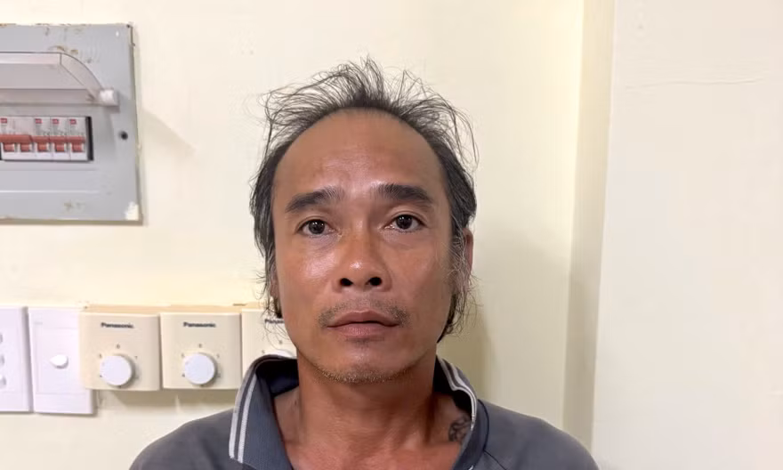 Mâu thuẫn tiền nhậu, ngư phủ đâm chết bạn tàu đang ngủ