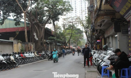 Chợ xe máy Hà Nội ảm đạm chưa từng có, tiểu thương tính bỏ nghề
