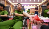 Hiến máu tình nguyện – việc làm đẹp trong ngày ý nghĩa của tuổi trẻ