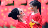 Hà Nội mưa lớn trước lễ sơ duyệt diễu binh, người dân chờ ‘cửa sổ thời tiết’