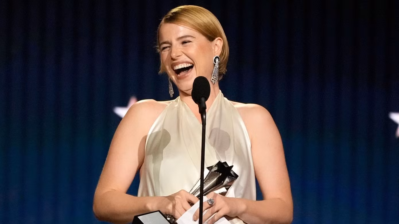skynews-jessie-buckley-critics-choice-7126695.jpg