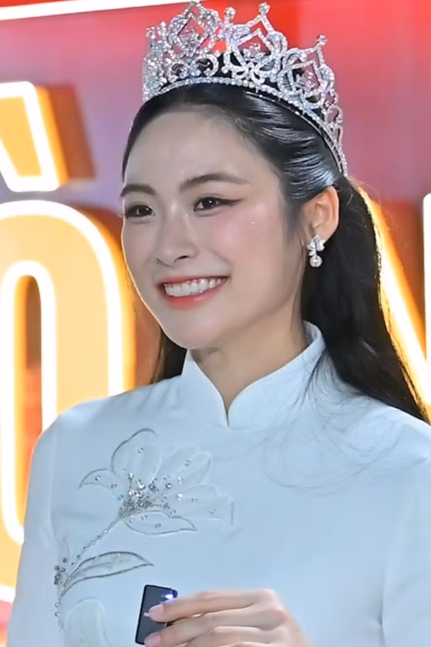 Á hậu Vân Nhi trở thành đại sứ du lịch Hải Phòng