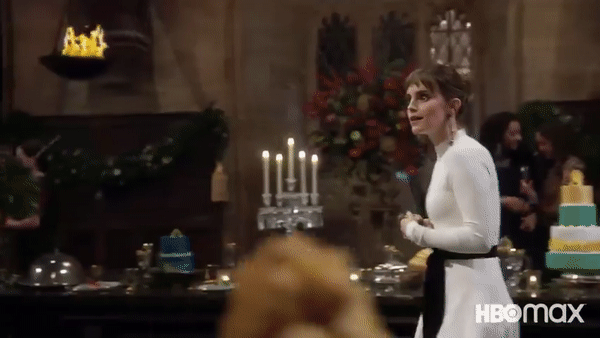 Khoảnh khắc tái hợp ngọt như &quot;mía lụi&quot; của Emma và Tom.