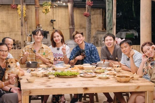 Gia Đình Haha tập 9: "Chị đẹp" Ái Phương hoà tan, Duy Khánh bị "phũ"