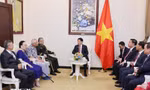 Chủ tịch nước Lương Cường tiếp gia đình các nhân sĩ hữu nghị Trung Quốc