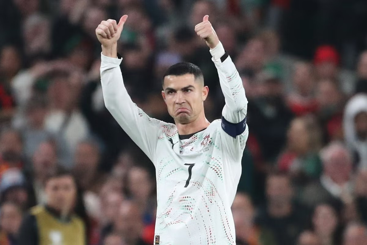 FIFA nguy cơ bị kiện lên CAS vì giảm án cho Ronaldo 3 FIFA bị tố ưu ái quá mức khi đưa ra án phạt 'có cũng như không' cho Ronaldo | Báo điện tử Tiền Phong