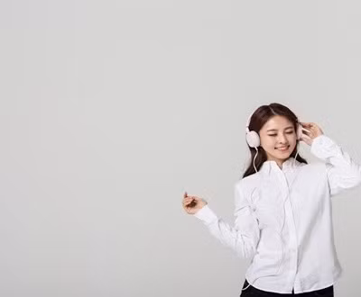 Nhà tâm lý học người Hàn Quốc Suh Eun Kook chia sẻ bí quyết đơn giản để có được hạnh phúc