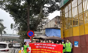 Hàng trăm khách hàng 'sốc' khi nhận thông báo thu hồi căn hộ từ chủ đầu tư Grand Sunlake