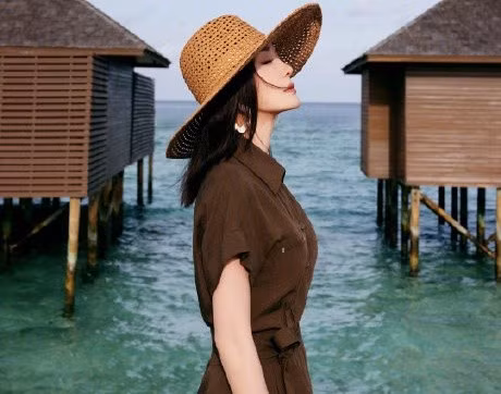 Bí quyết giữ gìn vóc dáng tuyệt đẹp của Tần Lam là gì?