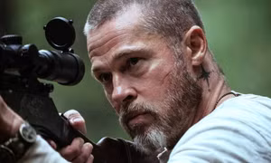 Brad Pitt bị lấn át