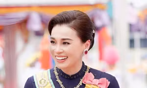 Sức hút từ phong cách Hoàng hậu Thái Lan 