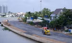 Hơn 9.000 tỷ đồng, 69 nhà thầu cải tạo kênh dài nhất TPHCM: Tiến độ 'lội bộ' giữa dòng