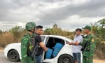 Bộ đội Biên phòng bắt quả tang 2 đối tượng vận chuyển lượng lớn pháo 