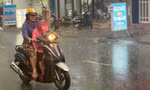 TPHCM mưa trắng trời trước lễ Giáng sinh, cơ quan khí tượng cảnh báo khẩn