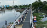 Cầu Phú Định thông xe trở lại, người dân thoát cảnh kẹt giờ cao điểm