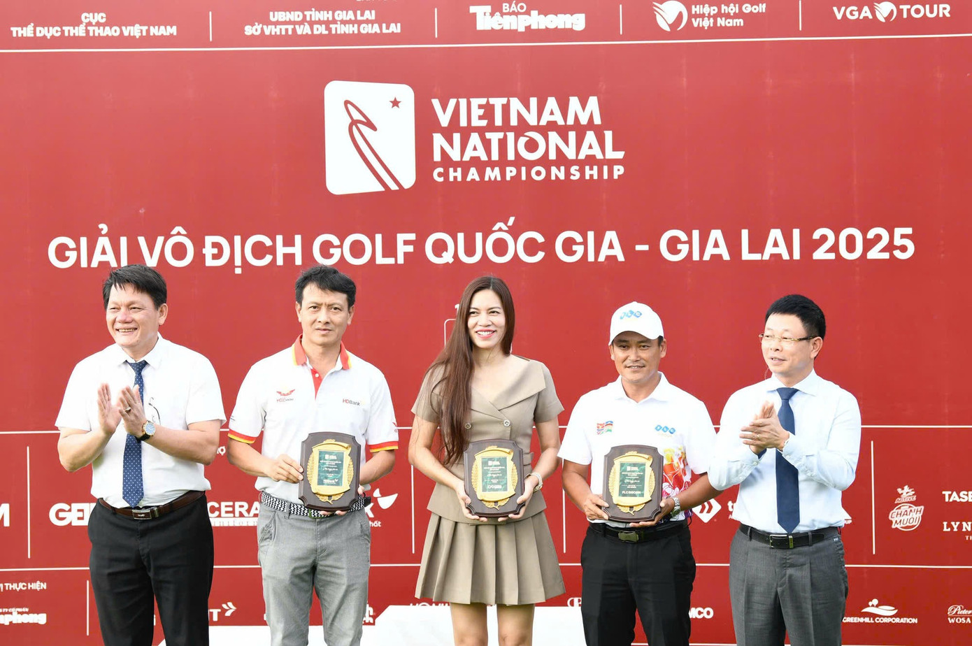 The Organizing Committee of the National Golf Championship - Gia Lai 2025 expresses gratitude to the accompanying units. 7505f95dbcce34906ddf.jpg