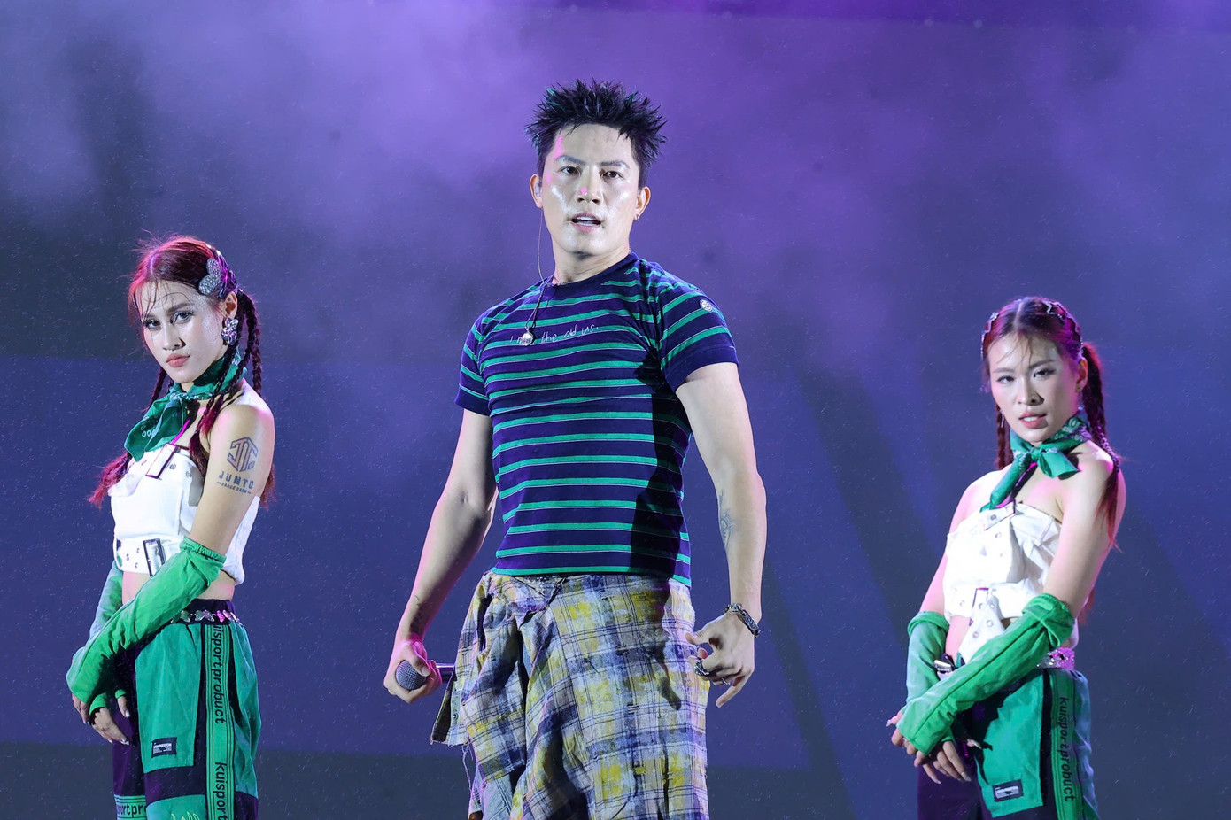 d557bffd-dab6-47b9-a96c-ceed5c7bee0e.jpg