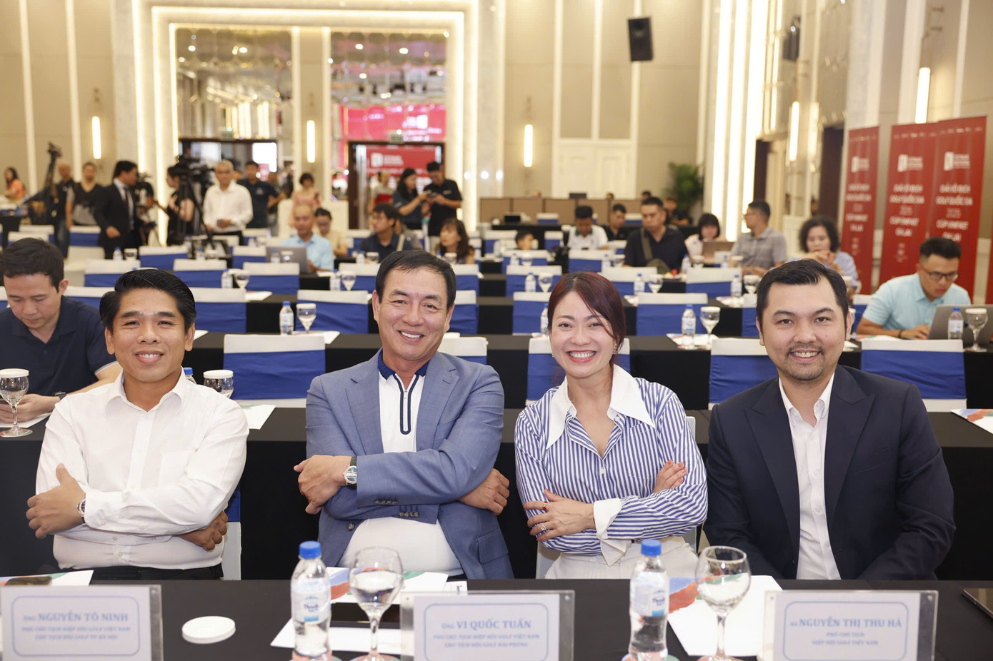 4b7db432cebb47e51eaa.jpg