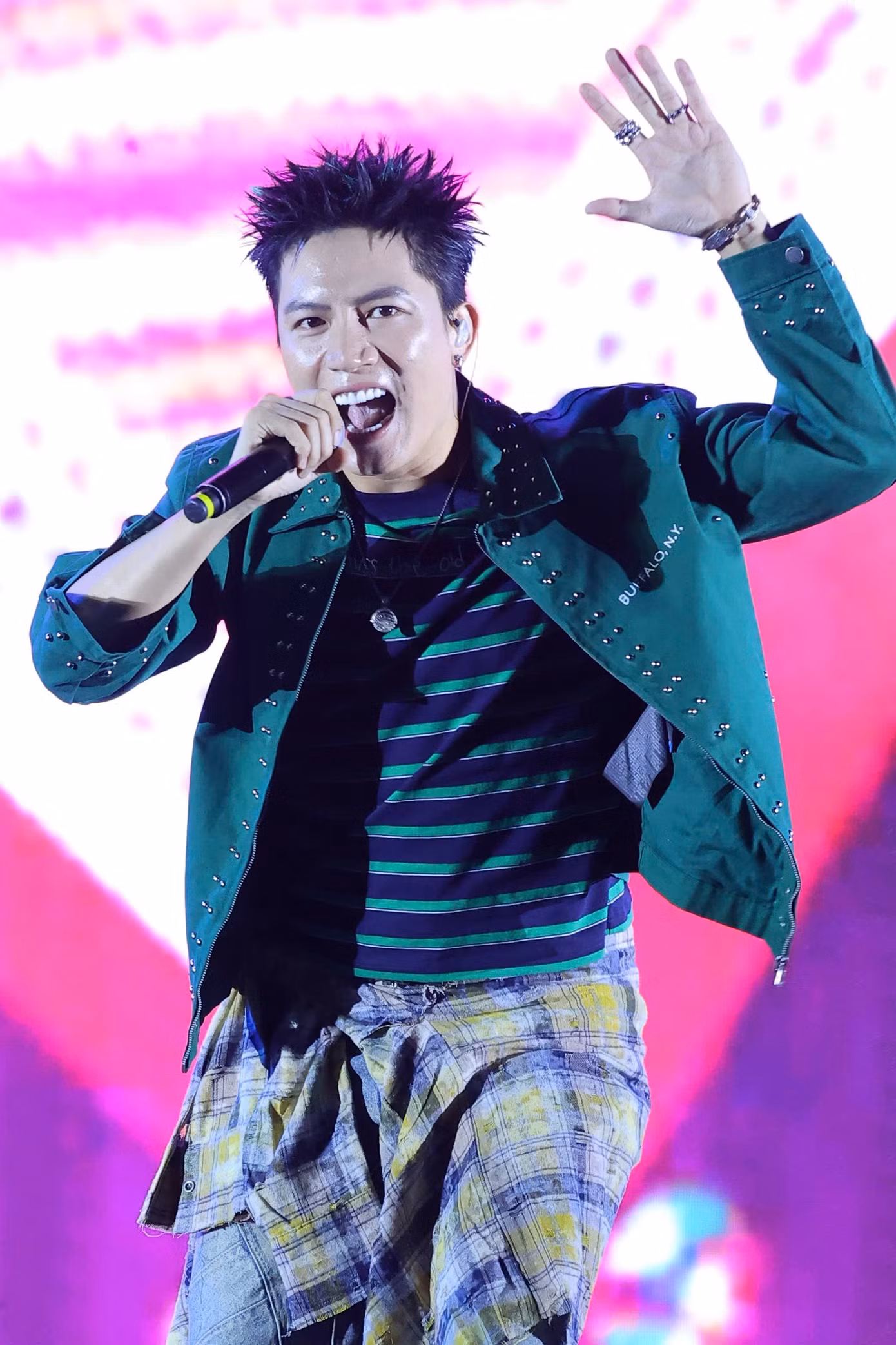 6fd8ef98-cb3c-4872-adb3-25268eb685eb.jpg