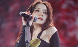 Nữ ca sĩ bị hủy hoại sự nghiệp sau khi hát ở khai mạc SEA Games 33