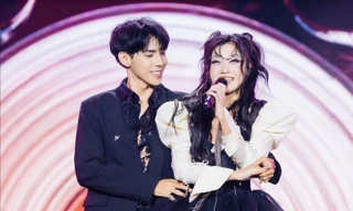 Dàn nghệ sĩ khuấy động phố đi bộ Nguyễn Huệ