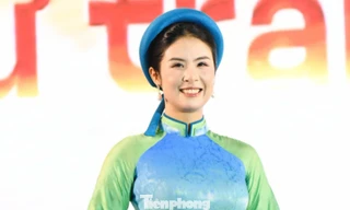 Hoa hậu Ngọc Hân và dàn người đẹp trình diễn áo dài di sản tại Nha Trang