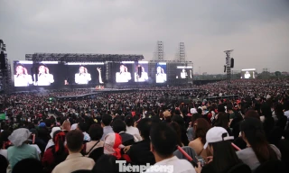 Cảnh tượng 90.000 người đổ về Hưng Yên trong đêm