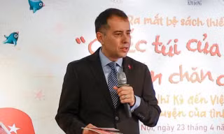 Đại sứ Thổ Nhĩ Kỳ mang thế giới tuổi thơ đến Việt Nam