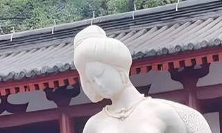 Tượng Dương Quý Phi gây phẫn nộ